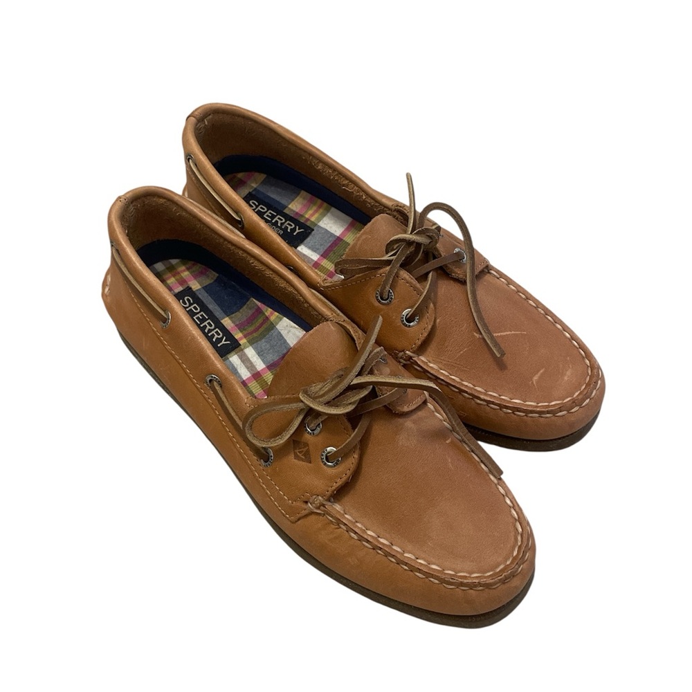 Sperry Brown Boat Shoes with Moccasin Stitching